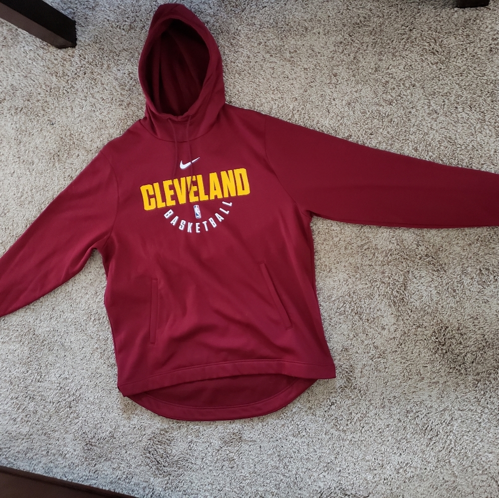 Cleveland Cavs Nike spotlight performance hoodie